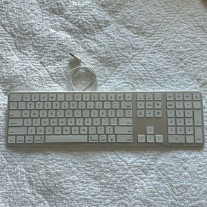 NWOT O Motion Wirless Keyboard KB515